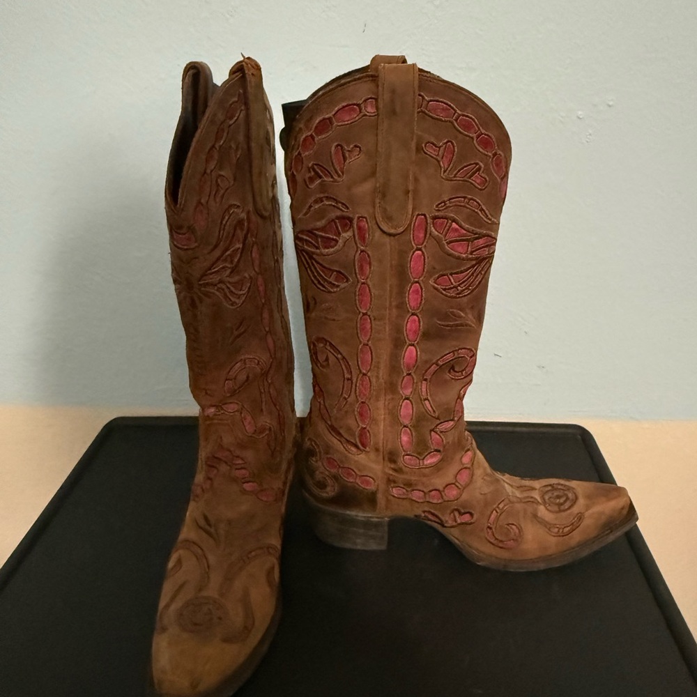 Lane Brown Suede w/Pink Leather Dragonfly Inlays -7.5
